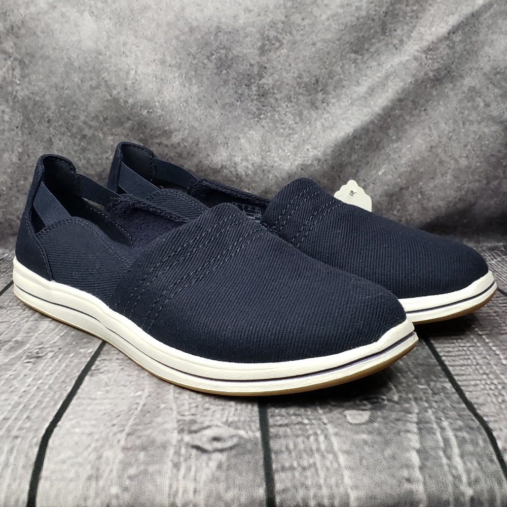 New Clarks Cloud steppers, 7M Navy Blue, Canvas, easy wear shoes like Sneekers